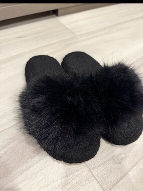 Black Target Slippers